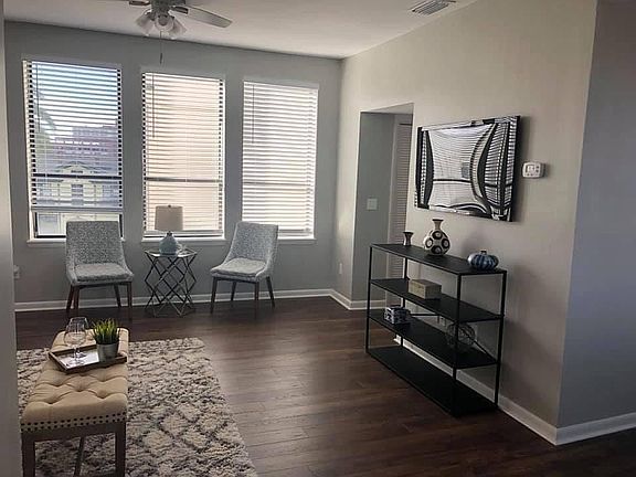 5th image of 2545 Oak St APT 12