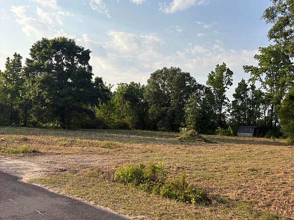 2nd image of 419 Old Bell Rd