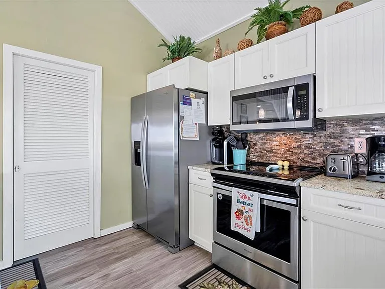 9350 Little Gasparilla Is — Photo 26