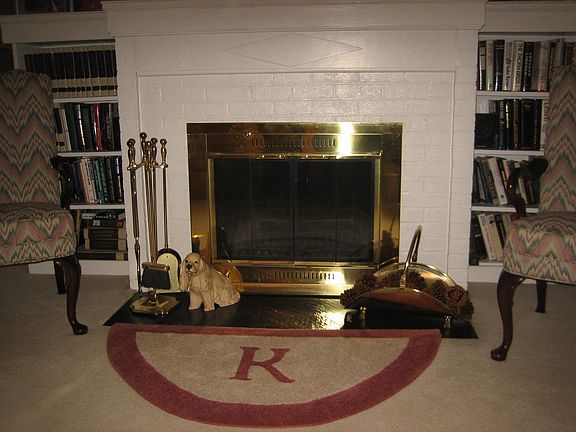 livingroom fireplace