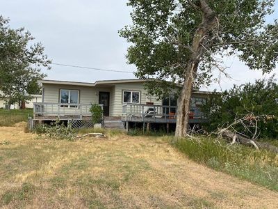 212 S 3rd St, Sunburst, MT, 59482