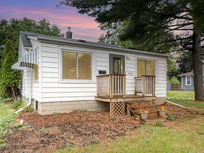 1814 E Washington St, Joliet, IL, 60433