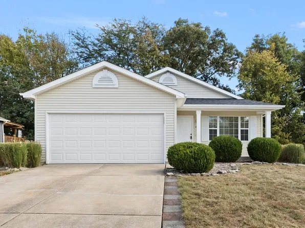678 Ballantrae Dr, Wentzville, MO 63385