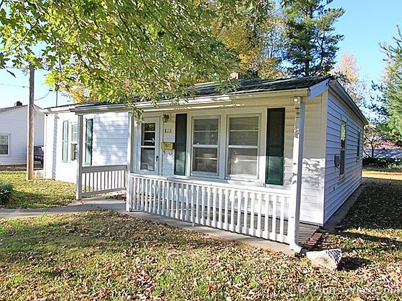 2nd image of 816 Dorothy Dr