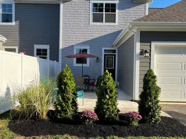10341 Sawmill Rd, Powell, OH 43065