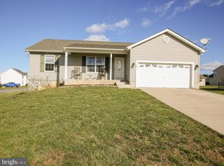 687 Teal Rd N, Martinsburg, WV