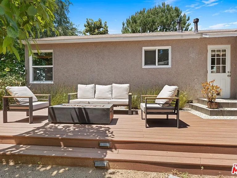 1338 Montecito Cir — Photo 26