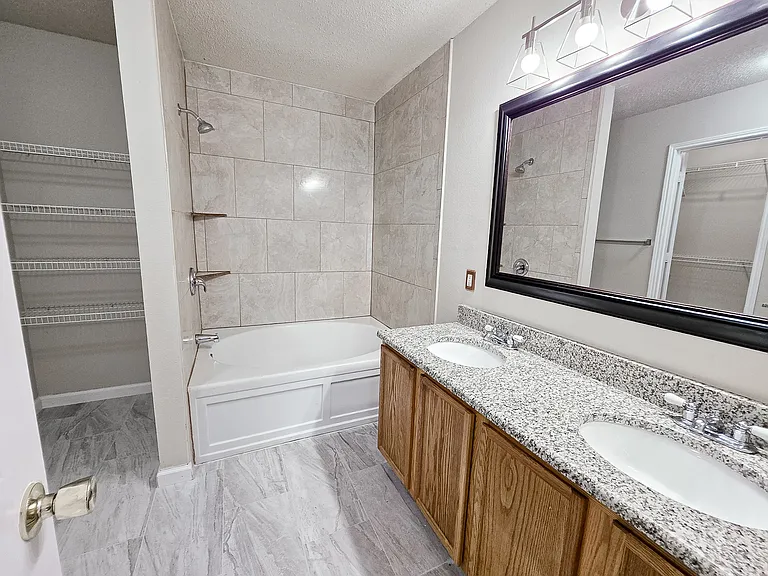 8309 Toler Trl — Photo 9