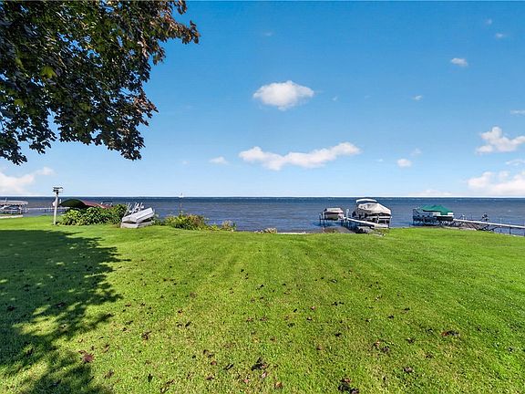 3rd image of 2453 Coulter Cove Rd