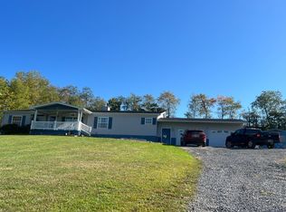 76 Davis Heights Rd, Maidsville, WV 26541