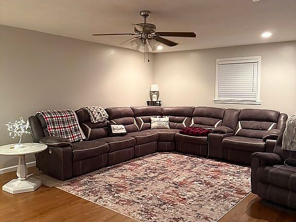 4th image of 1984 Gulf Rd