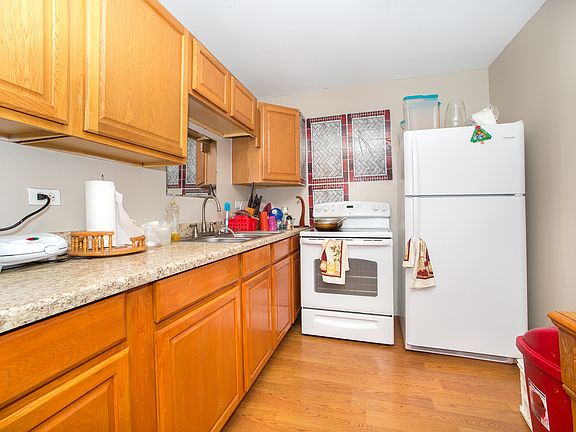 5th image of 4300 W Ford City Dr APT 706