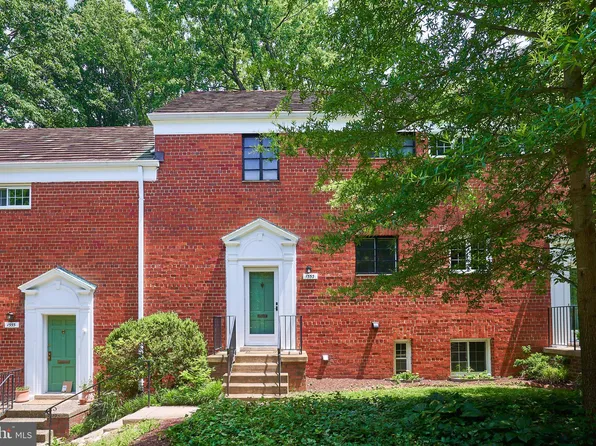 1553 Mount Eagle Pl, Alexandria, VA 22302