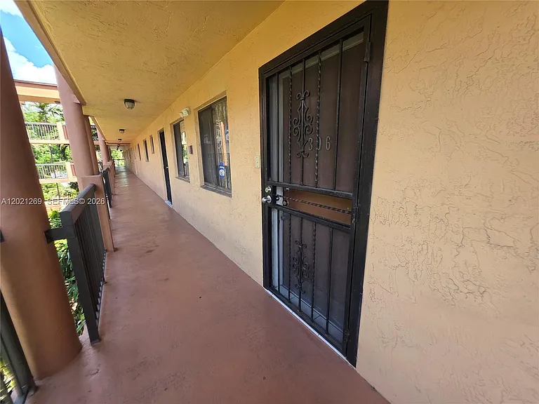 5560 W 21st Ct #308 — Photo 31