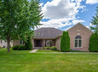20120 Edinberg Dr, Macomb, MI 48044