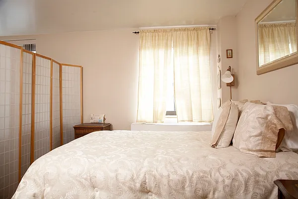 Rented by Eastpointe Residential Inc | media 9