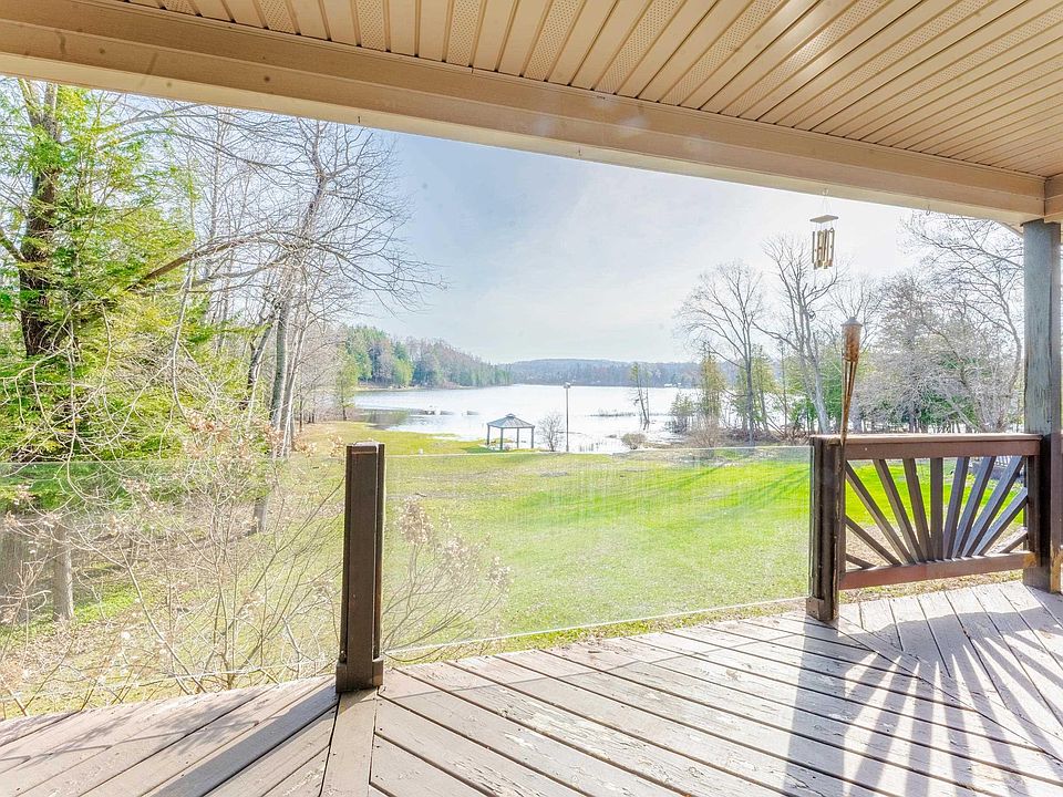 9690 Lake St, Ellsworth, MI 49729 | MLS #1943143 | Zillow