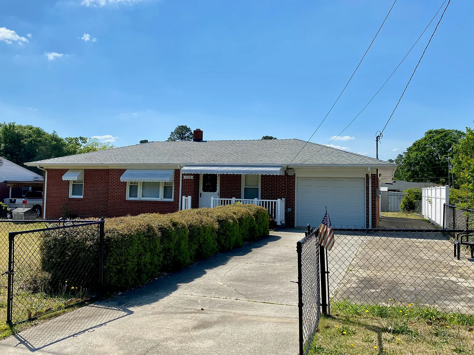 3 bed, 1262 sqft, $1,300 — Photo 1