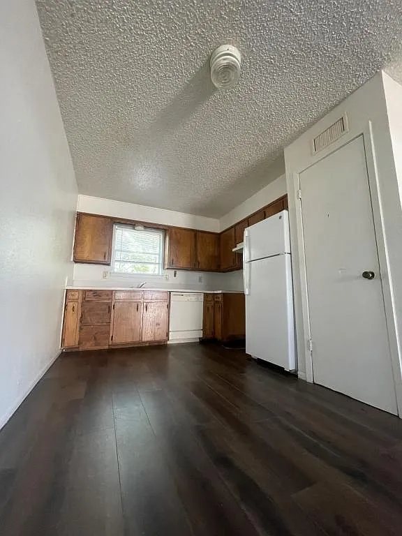 1208 Urbantke Court #6 — Photo 2