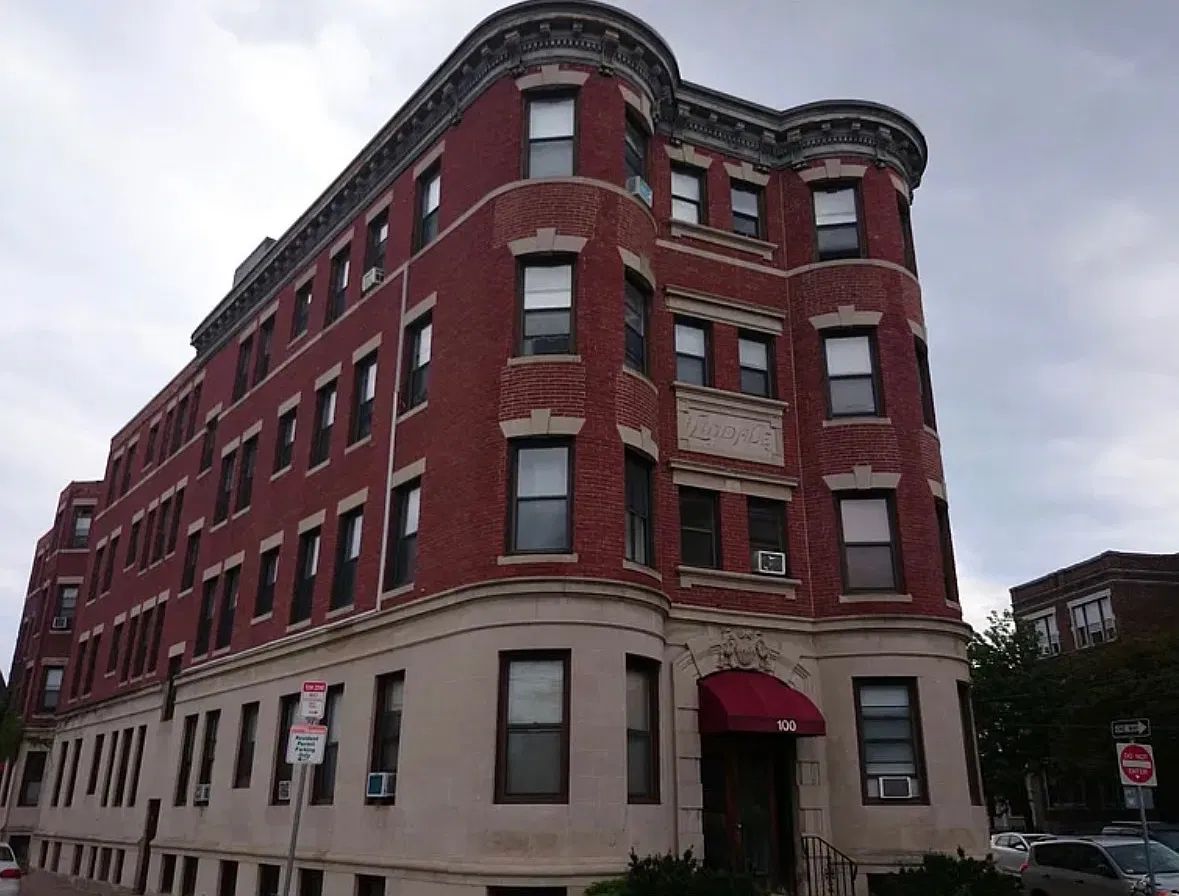 2 bed, 1142 sqft, $2,700 — Photo 1