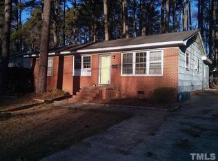 900 Chatham Ln, Raleigh, NC 27610