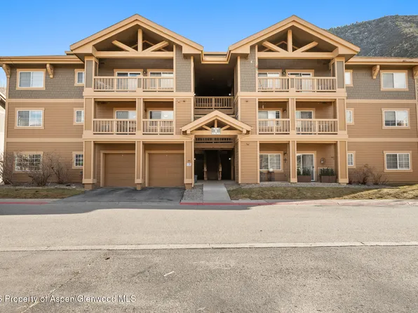 410 River View Dr Unit 305, New Castle, CO 81647