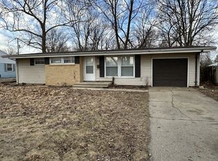 1204 Mimosa Dr, Champaign, IL 61821