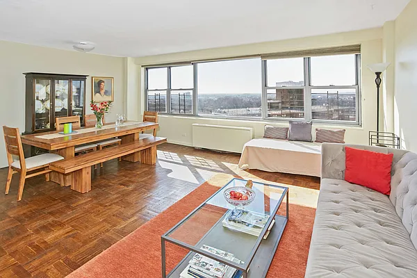 Sold by Madeleine Realty Ltd. | media 40