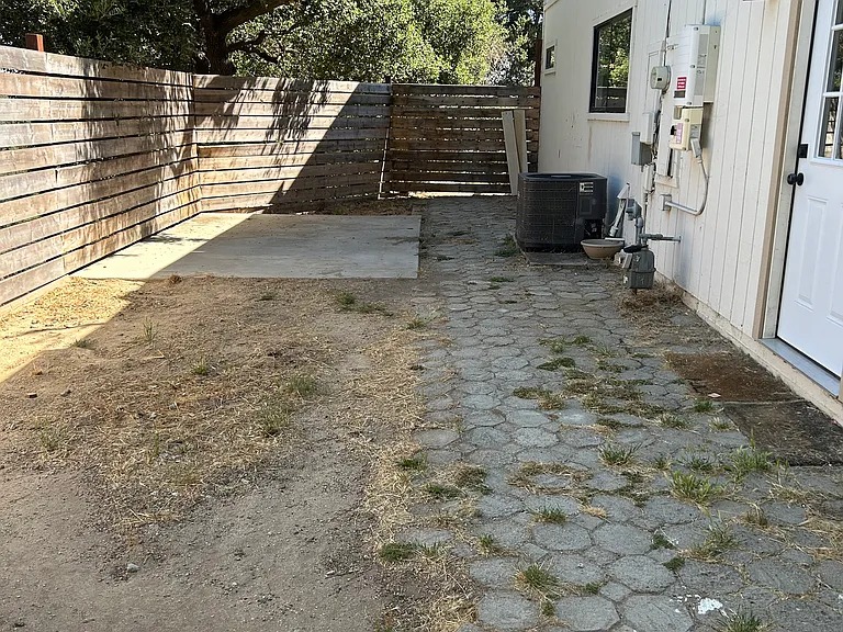 3855 La Luz Rd — Photo 2