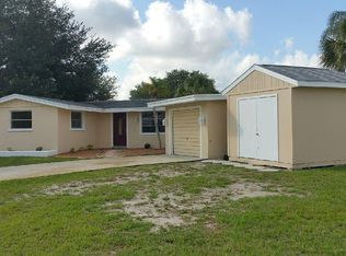 466 Edgewood Rd, Venice, FL 34293