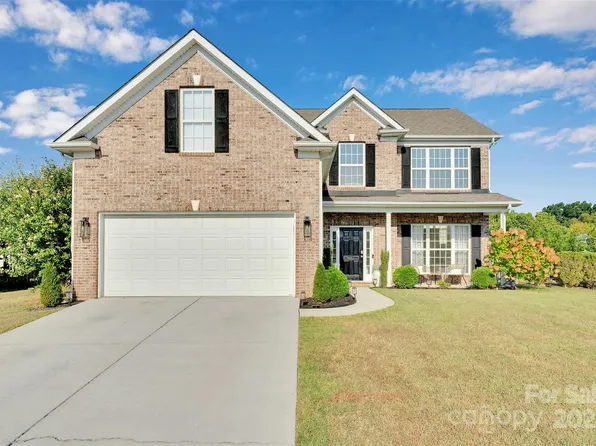 2010 Makin Dr, Indian Trail, NC 28079