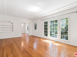 361 1/2 S Doheny Dr, Beverly Hills, CA 90211