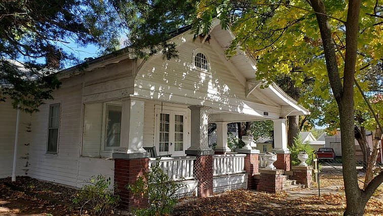 1st image of 1021 Bryan St