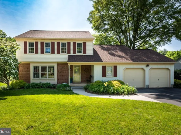 46 Winding Hill Dr, Hockessin, DE 19707