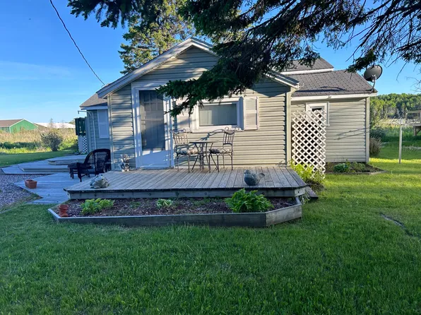 109 W Weston Ave, Cedarville, MI 49719