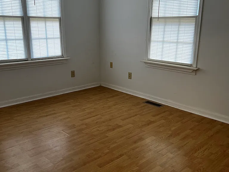 12848 Farm Pond Ln — Photo 12