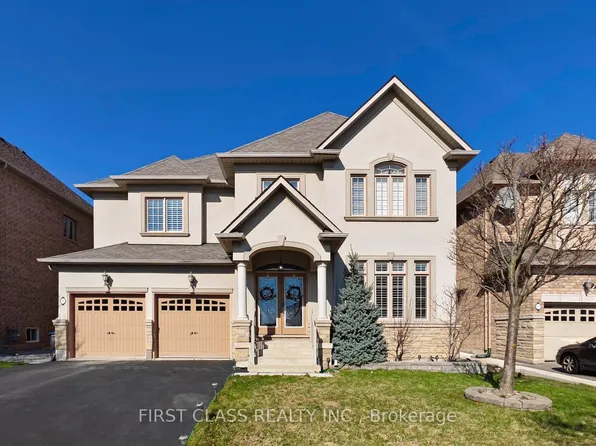 93 Royal West Dr, Brampton, ON L6X 0V8