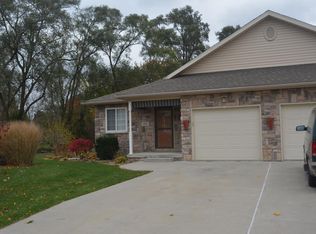 222 N 2nd St, Waterville, OH 43566