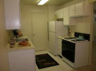 9 Dawman Ct, Windsor Mill, MD 21244