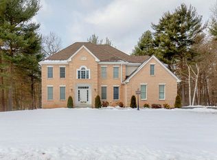 133 Millbrook Dr, East Longmeadow, MA 01028