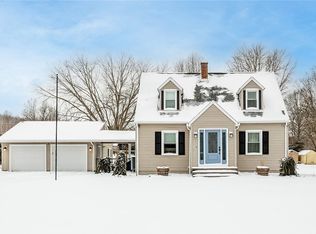 399 Irishtown Rd, Grove City, PA 16127