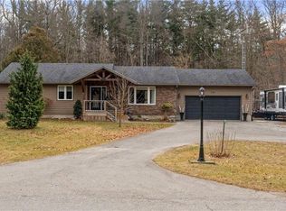 946 7th St W, Norfolk County, ON N3Y4K5