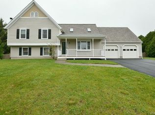 10 Shelby Dr, Wallingford, CT 06492