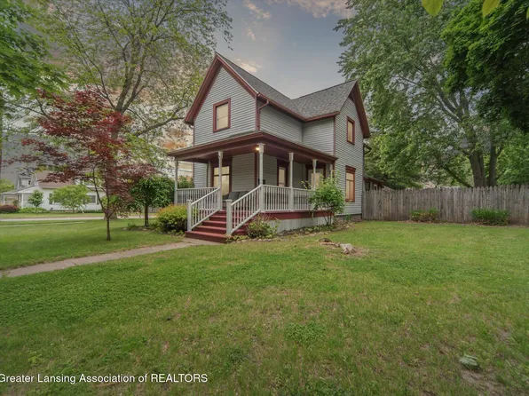 324 Green St, Grand Ledge, MI 48837