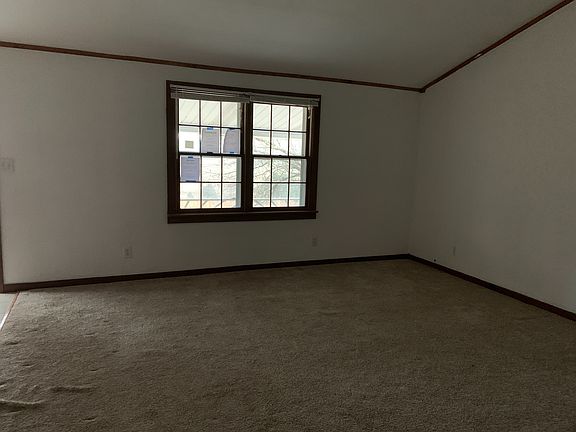 Additional Living Room