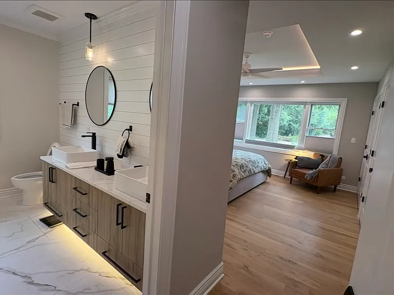 1010 Crabtree Ln — Photo 16