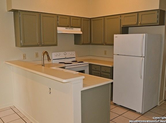 5th image of 12265 Apricot Dr
