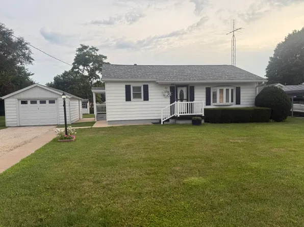 907 W Harlem Ave, Monmouth, IL 61462