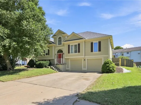 11305 N Holly St, Kansas City, MO 64155