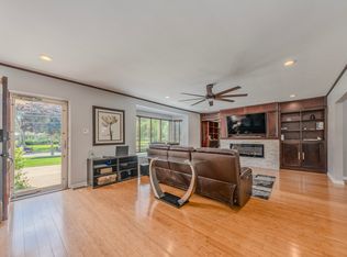 9039 N Maryland St #A, Niles, IL 60714